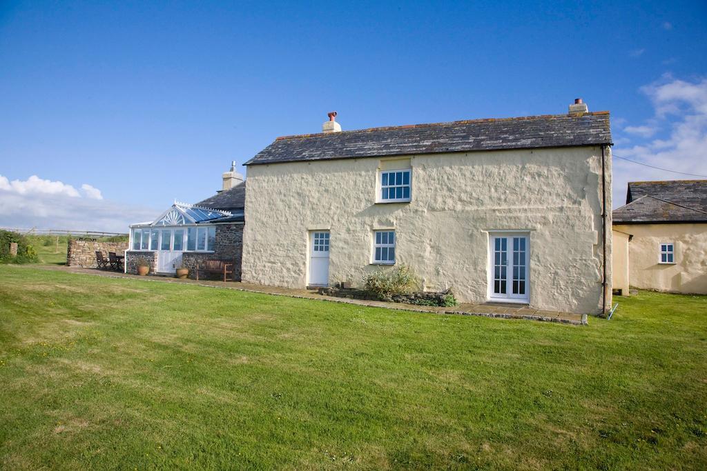 Bed and Breakfast Higher Tresmorn Farm Crackington Haven Exterior foto